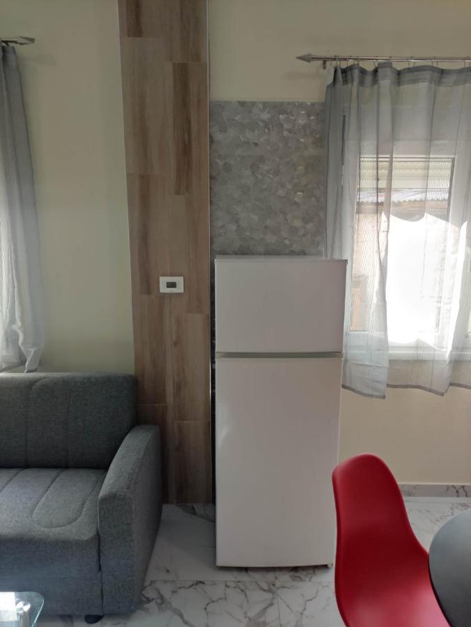 Gcm 2 Rooms Kentro Katerini Exterior photo